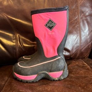 Girls Pink Muck Boots - Rugged